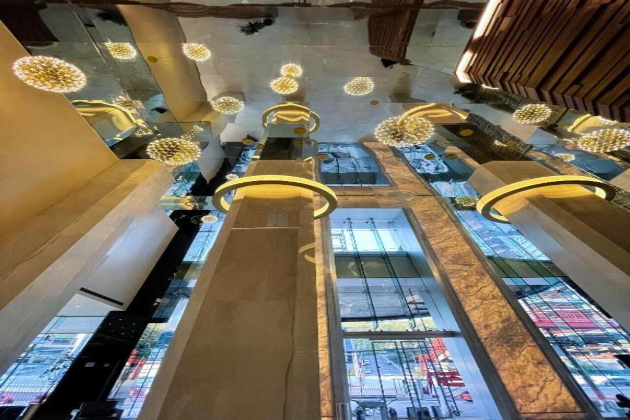 מלון San Pedro Garza Garcia Safi Royal Luxury Metropolitan מראה חיצוני תמונה The ceiling of the lobby